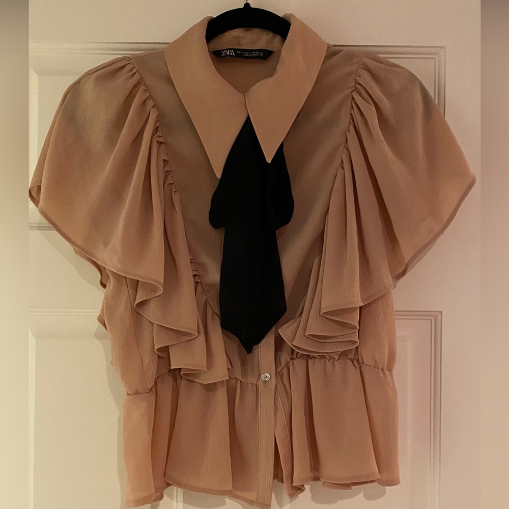 Zara Ruffle Blouse with Black Bow in Blush Size L